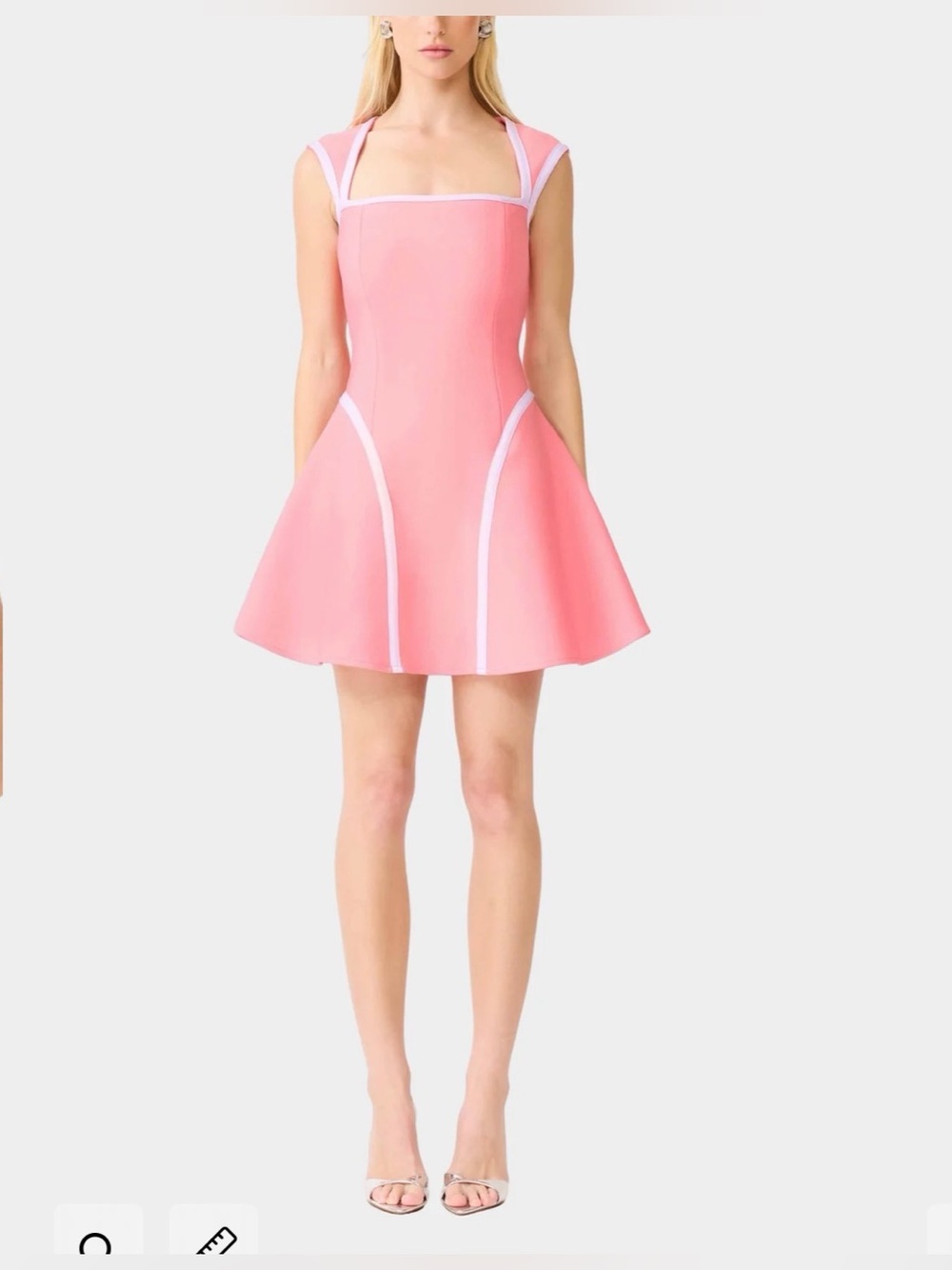 CURAAE BY ELLIATT
Maybelle Mini Dress xs new